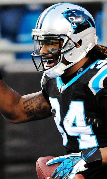 DeAngelo Williams did something pretty cool for a Marine on his flight